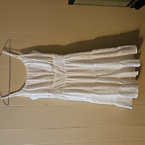 NWOT White Textured,  Ruffle Hem, High Waist Cami Dress. Women's Size Small. - Picture 4 of 7